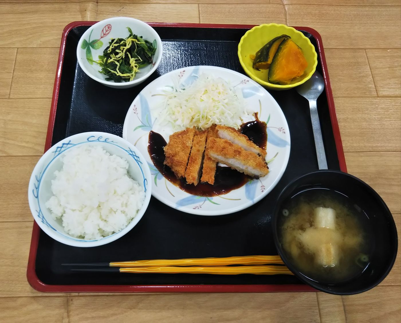 お食事