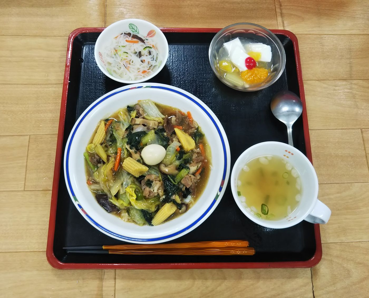 お食事