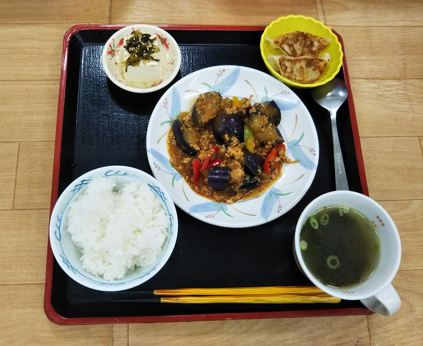 お食事